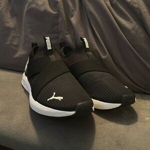 Brand new Puma Athletic shoes